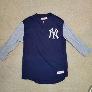Mitchell & Ness New York Yankees Henley Shirt Men’s M Cooperstown Streetwear